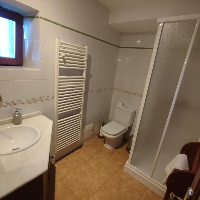 Casa Cosculluela - Three-Bedroom Apartment - 10