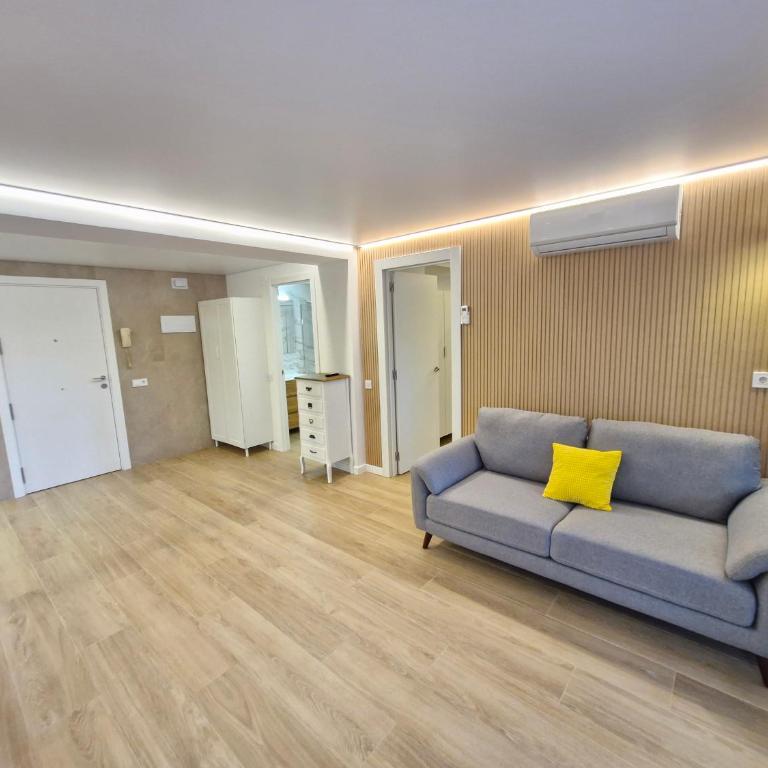 Salou centro piscina Gisamar reformado año 26 - Three-Bedroom Apartment - 13