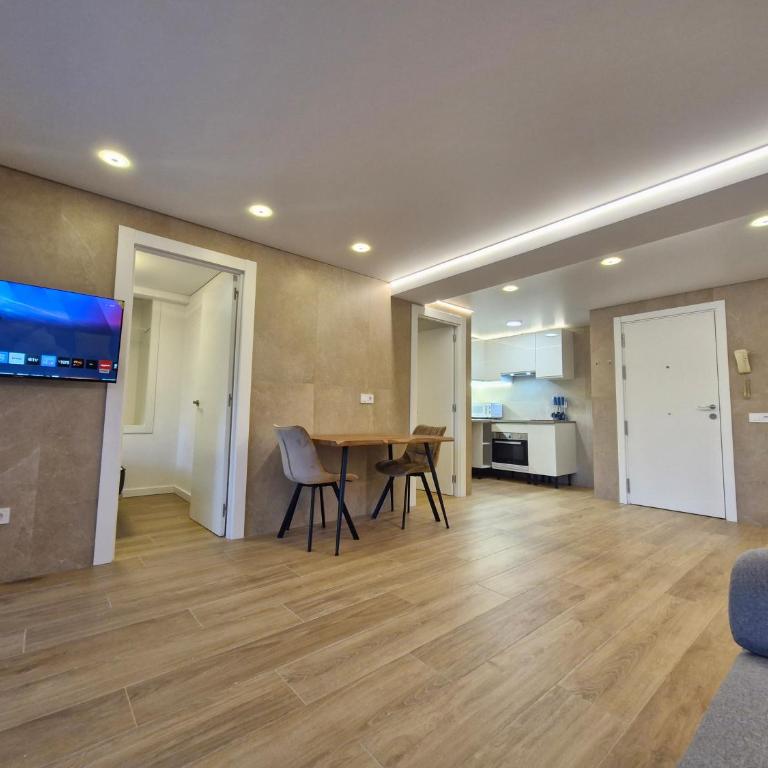 Salou centro piscina Gisamar reformado año 26 - Three-Bedroom Apartment - 14