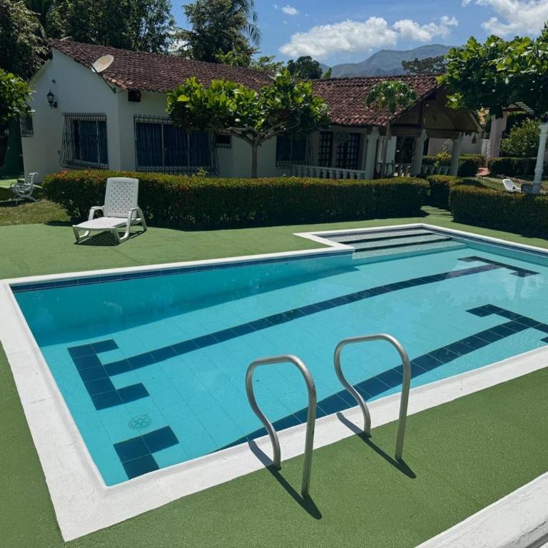 Casa Quinta Melgar - Four-Bedroom House - 4