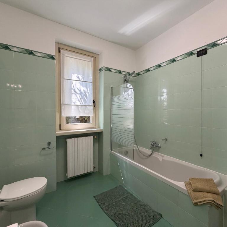 PRIMULA HOUSe - Two-Bedroom Apartment with Balcony - 3