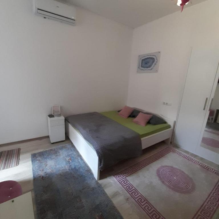FG Apartment - Niskobudžetna Dvokrevetna Soba sa Bračnim Krevetom - 3
