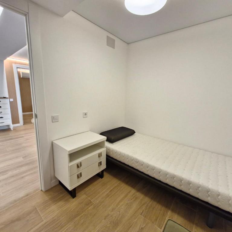 Salou centro piscina Gisamar reformado año 26 - Three-Bedroom Apartment - 37
