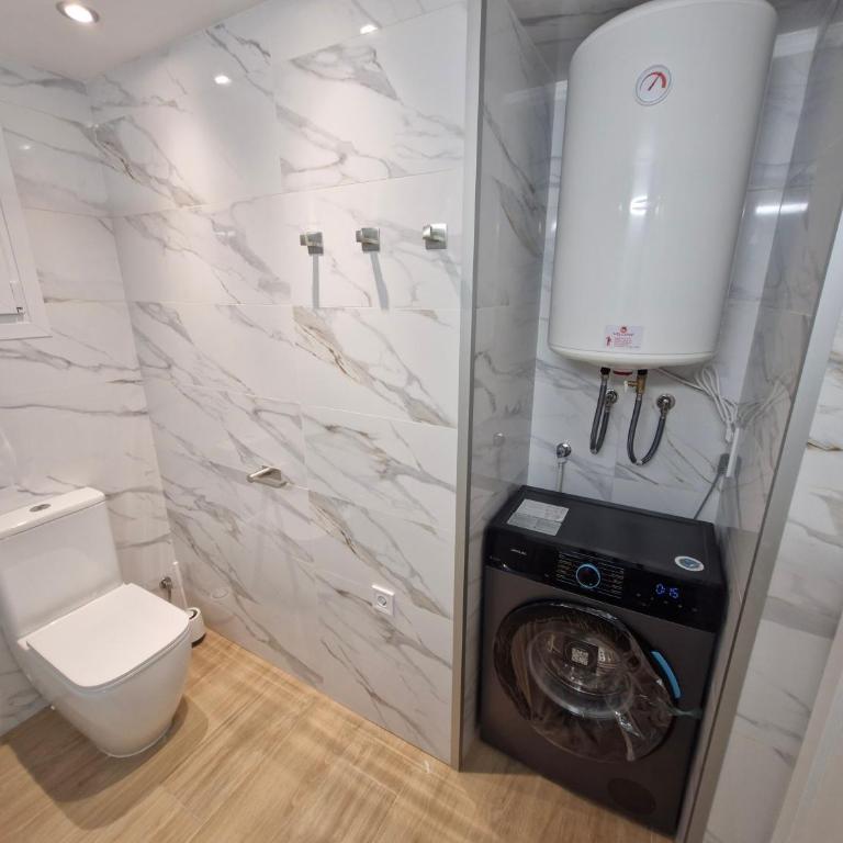 Salou centro piscina Gisamar reformado año 26 - Three-Bedroom Apartment - 41