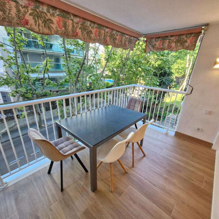 Salou centro piscina Gisamar reformado año 26 - Three-Bedroom Apartment - 22