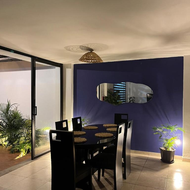 Apartment among plants - One-Bedroom Apartment - 36