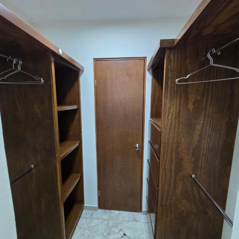 Cumbre Guesthouse - Double Room with Private Bathroom - 8