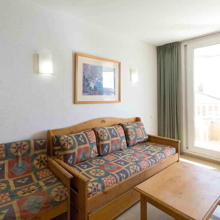 Sol 304 - Three-Bedroom Apartment - 8