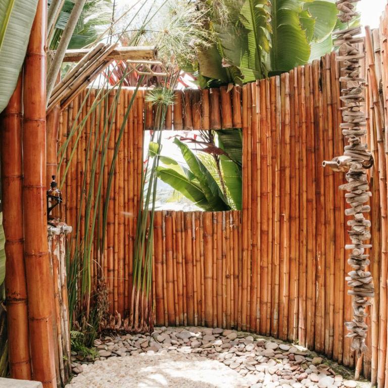 Bliss Sanctuary Vista - Glamping and Club - Deluxe Double Room with Balcony - 14