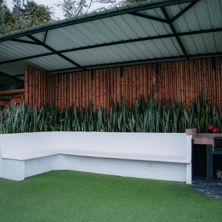 Bliss Sanctuary Vista - Glamping and Club - Suite with Lake View - 16