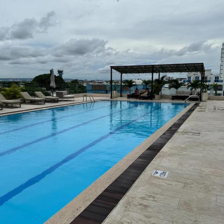Apartamentos de Lujo - One-Bedroom Apartment with Pool View - 2