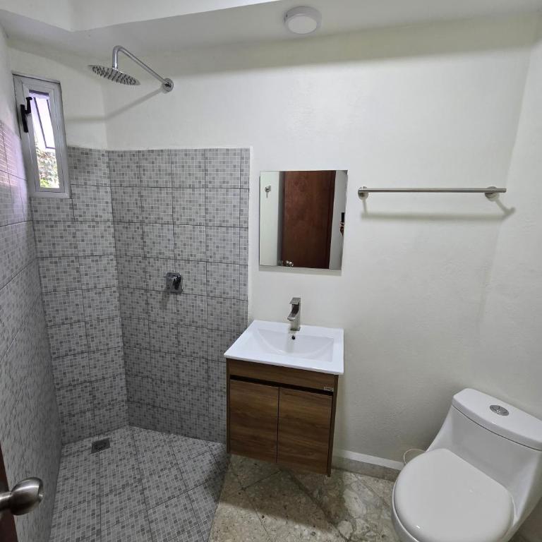 Cumbre Guesthouse - Duplex Quadruple Room - 11