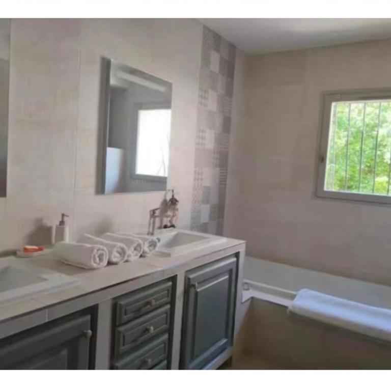 Elegant Cannes Villa 4-5 Bedrooms Walk to Palais & Beaches - Villa - 8