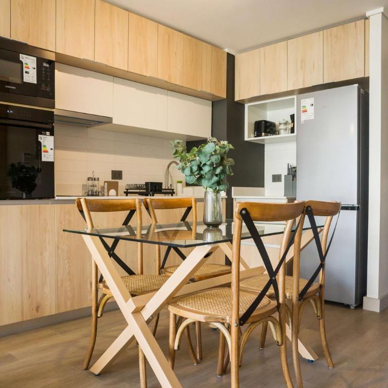 Chic Las Condes Apt Balcony & Pool Access - Apartment - 25