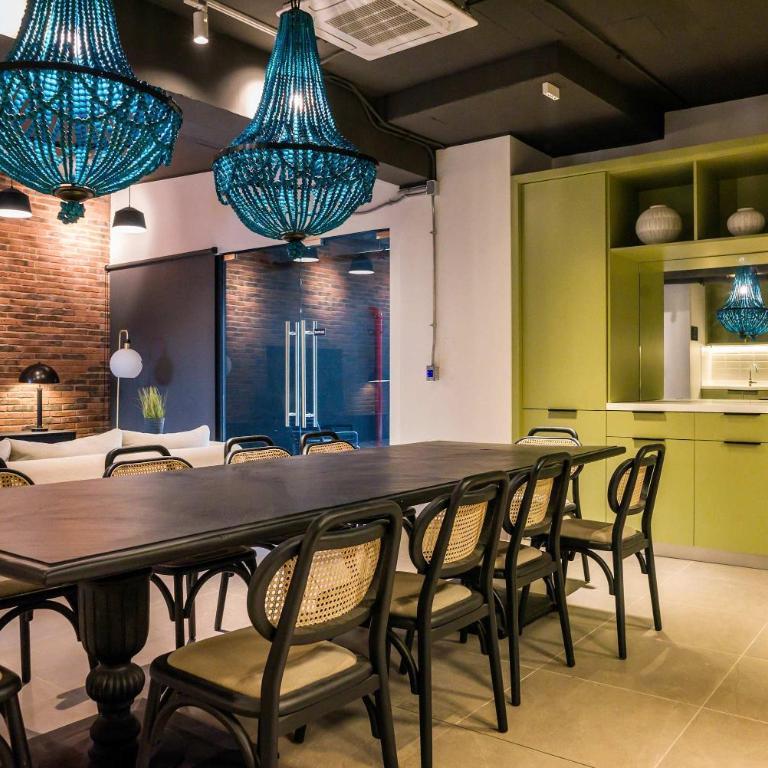 Chic Las Condes Apt Balcony & Pool Access - Apartment - 43