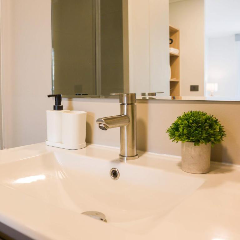 Las Condes 1BR Sleeps 3 near Metro Magallanes - Apartment - 27