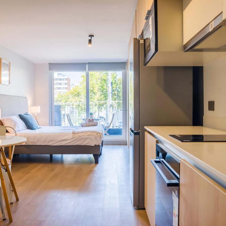 Chic Studio in Las Condes with City Views - Apartment - 6
