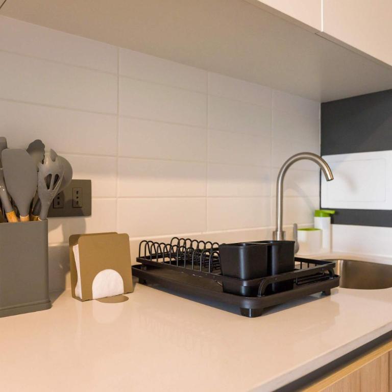 Chic Studio in Las Condes with City Views - Apartment - 15
