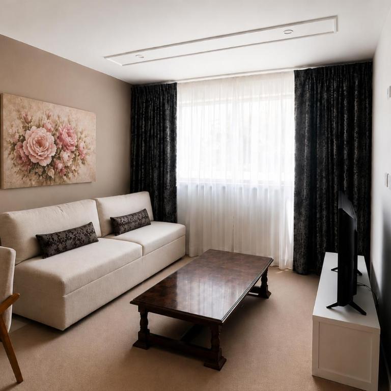 Downtown apartment on Avenida Prolongación Montejo - One-Bedroom Apartment - 1