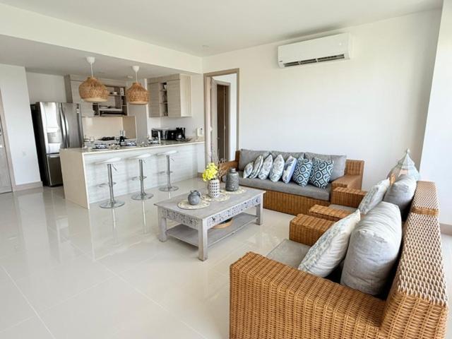 Espectacular Vista al Mar - Two-Bedroom Apartment - 13