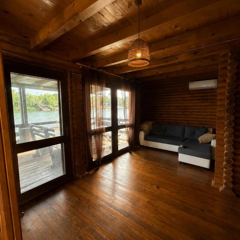 Sara Riverside Cottage - One-Bedroom House - 3