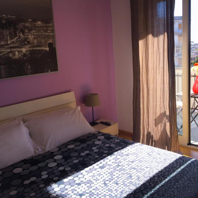 Policlinico Apartments - Deluxe Triple Room - 2