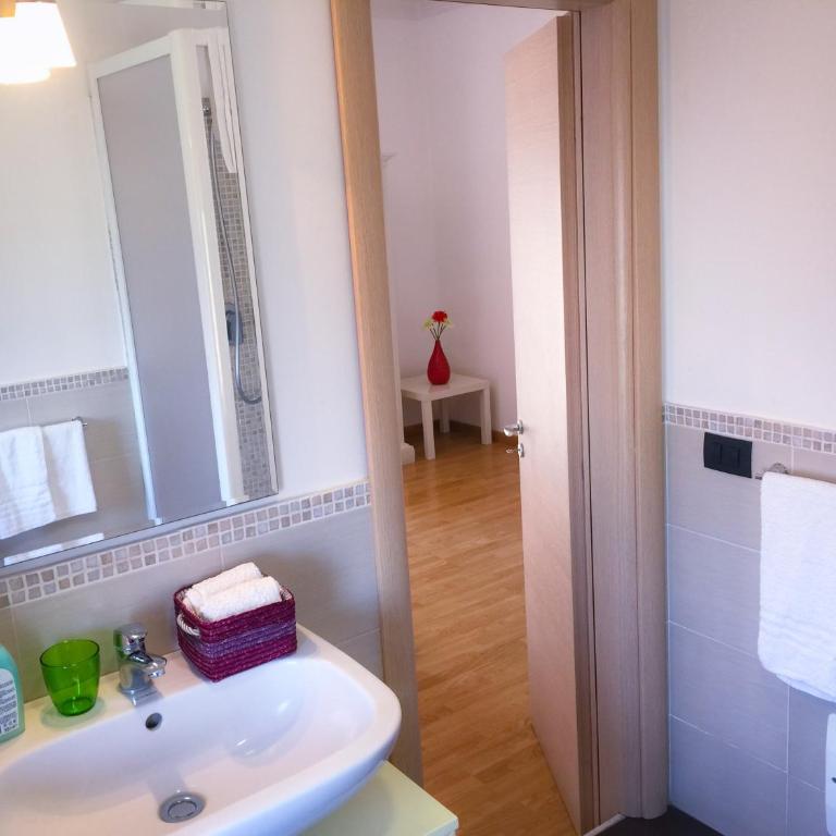 Policlinico Apartments - Deluxe Triple Room - 7