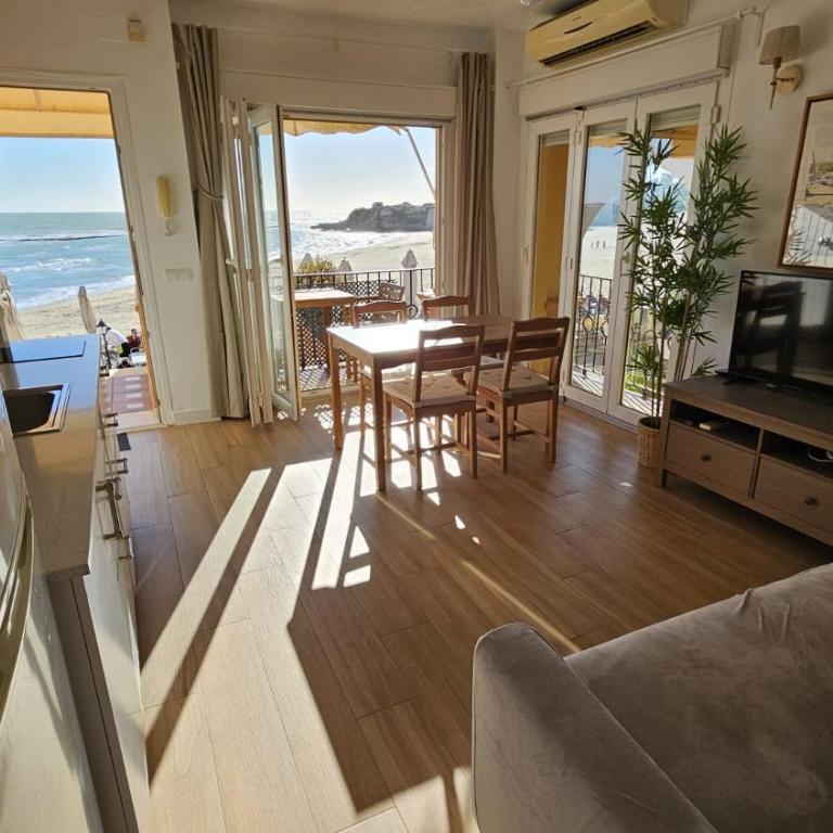 Wix Playa Puerto Sherry - Apartamento con vistas al mar - 2