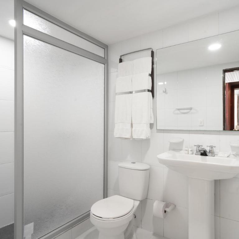 Calypso Beach Hotel - Habitación Familiar Estándar - 1