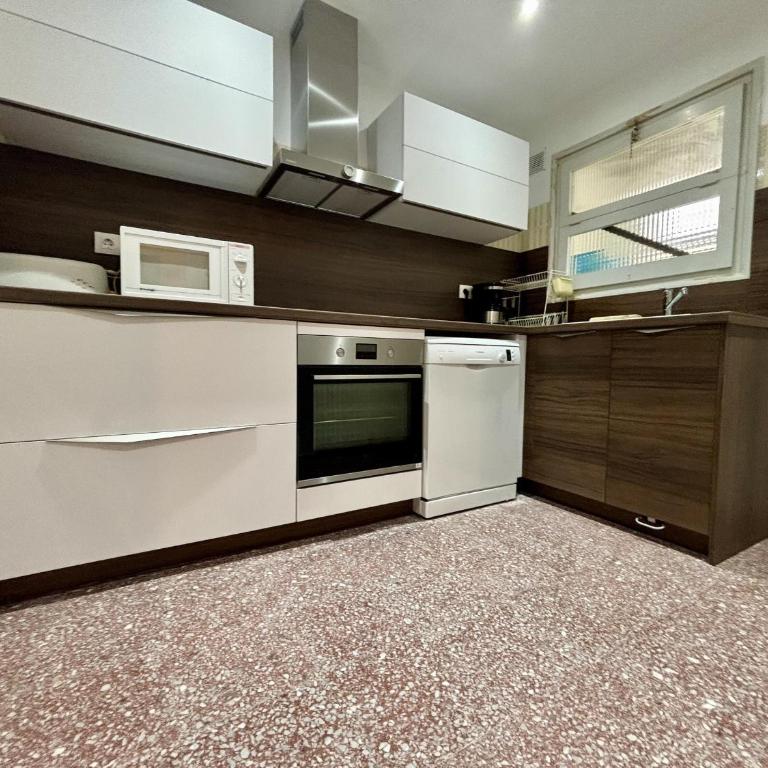 Apartamento en Roses, 2 dormitorios, estacionamiento y terraza - ES-258-16 - Apartment - 19