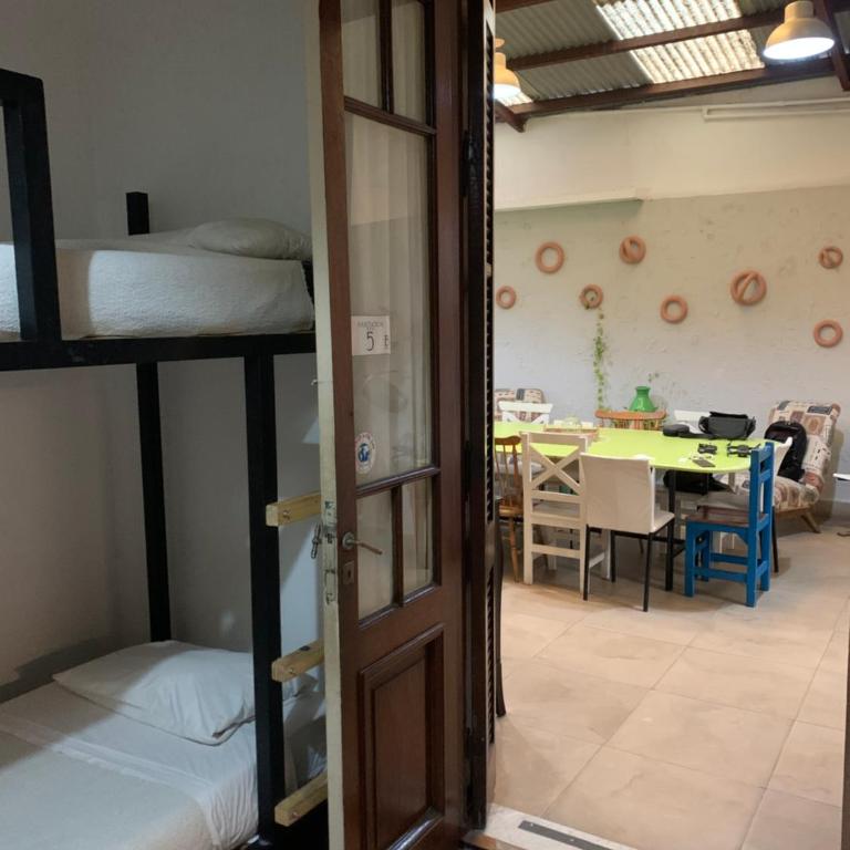 Casa Boedo - Cama en habitación femenina compartida de 4 camas - 2