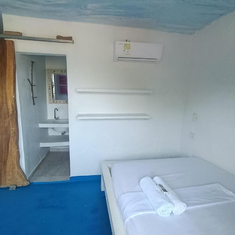 Casa Violeta Beach House - Double Room with Sea View - 5