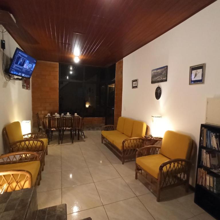 Home Capybara Stay - Three-Bedroom House - 5