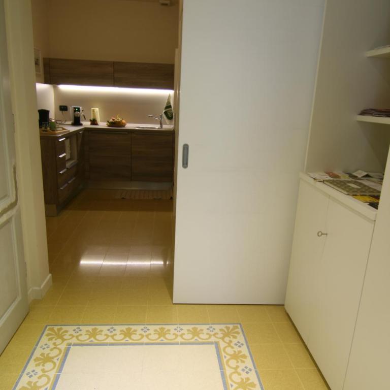 Miltontre Guest House - Triple Room with Private Bathroom - 28