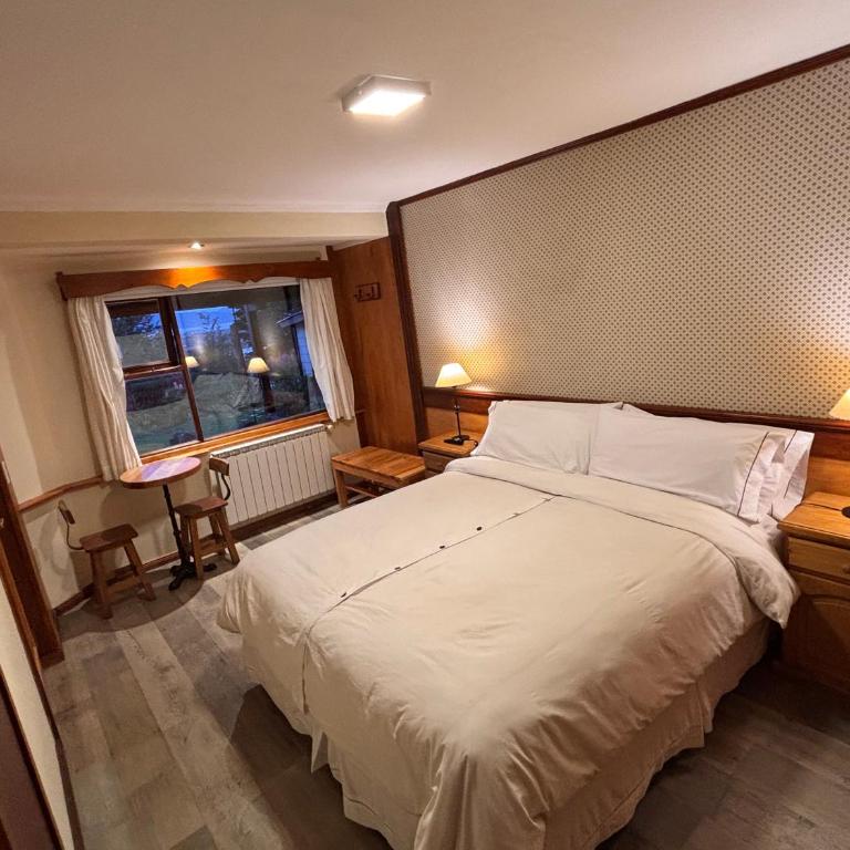 Ushuaia Lodge - Habitación Doble Superior con vistas al canal Beagle - 2