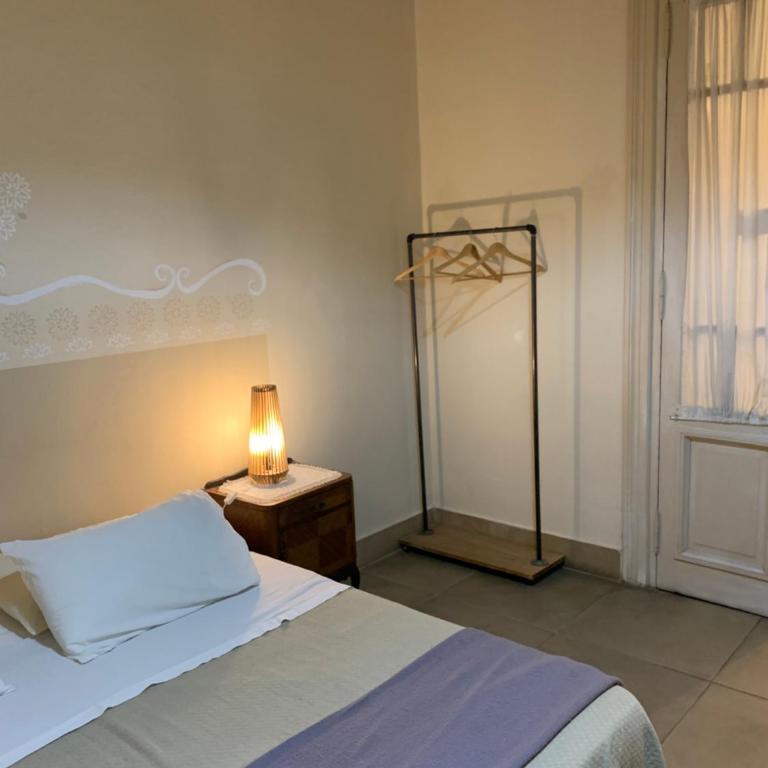 Casa Boedo - Habitación Doble con baño - 1 o 2 camas - 5
