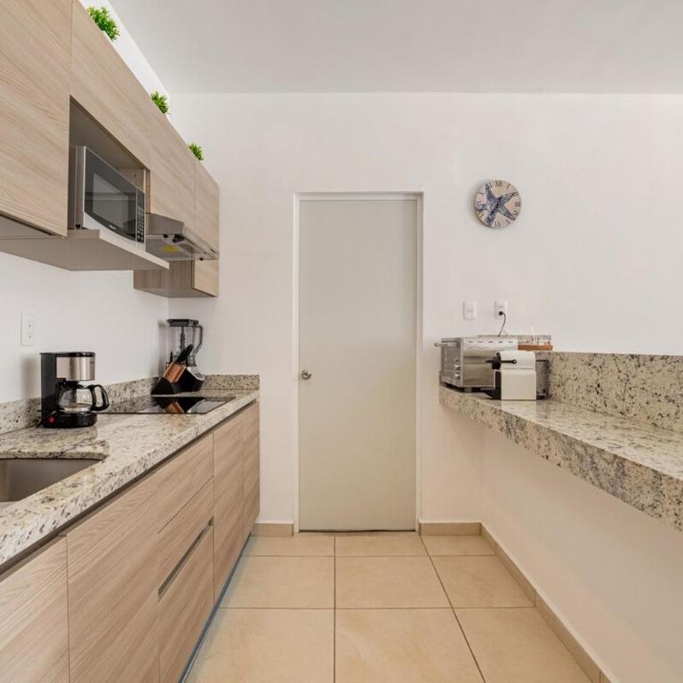 Resort Vibes King bed pool balcony 10 min to Beach - Two-Bedroom Apartment with Balcony - 35