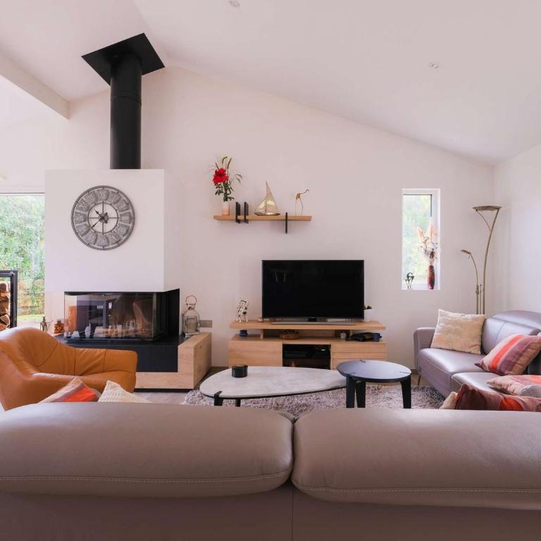 Maison de charme à Biscarrosse Plage, 8 pers, proche océan, jardin spacieux, terrasse, annexe. - FR-1-877-40 - Villa - 7