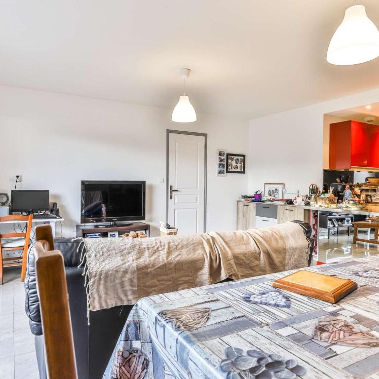Maison contemporaine avec terrasse, 6 couchages, centre-ville Biscarrosse - FR-1-877-42 - Maison de Vacances - 6