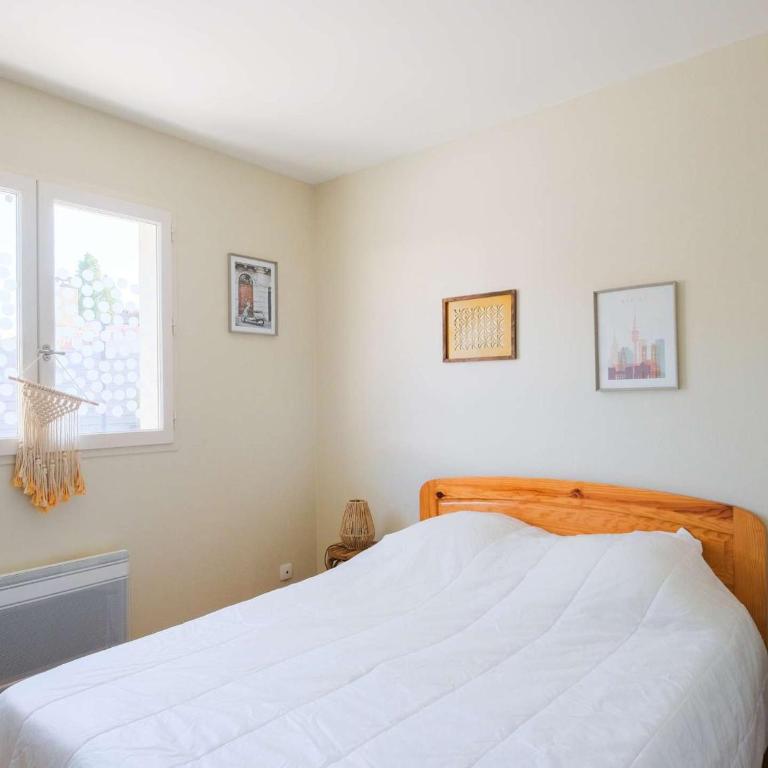 Villa 9 pers. avec piscine chauffée proche centre-ville, Biscarrosse - FR-1-877-38 - Villa - 10