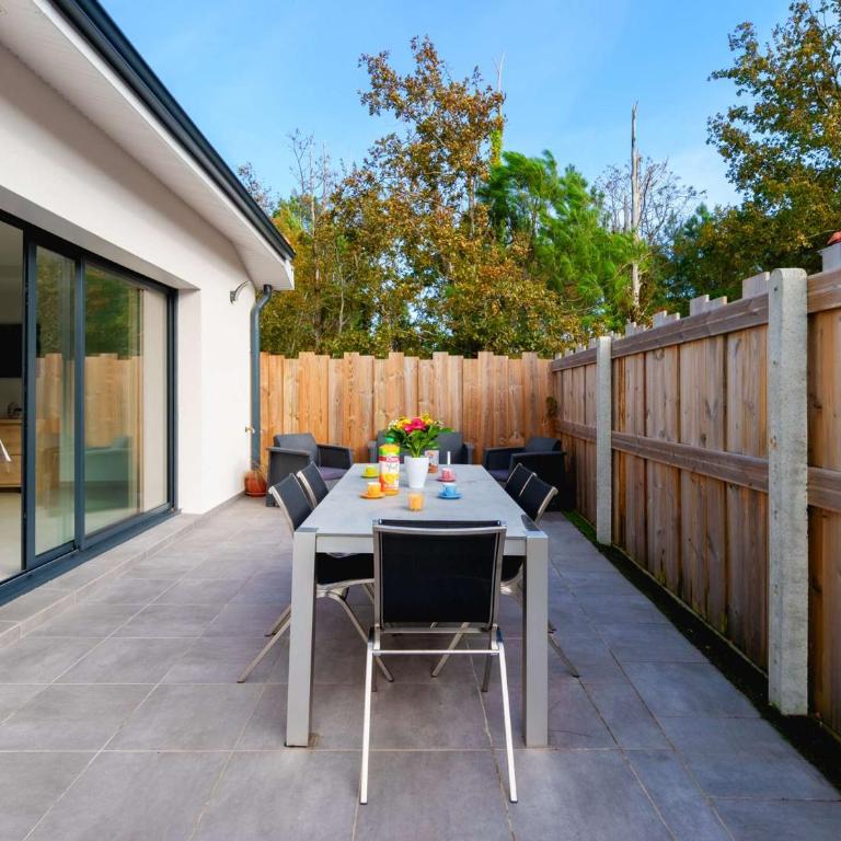 Villa 3 chambres avec jardin privatif à Biscarrosse - Classée 2 étoiles, idéale famille et amis - FR-1-877-48 - Villa - 4