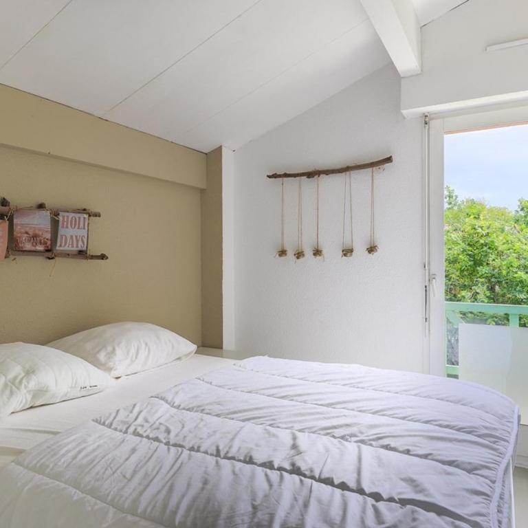Biscarrosse : Duplex avec Jardin, 6 Pers. et Parking Privé - FR-1-877-51 - Appartement - 6