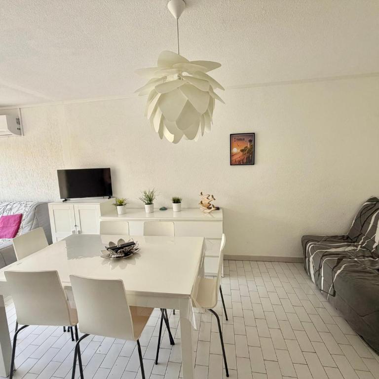 Appartement avec clim près des plages - 5 pers. - FR-1-716-96 - Appartement - 2