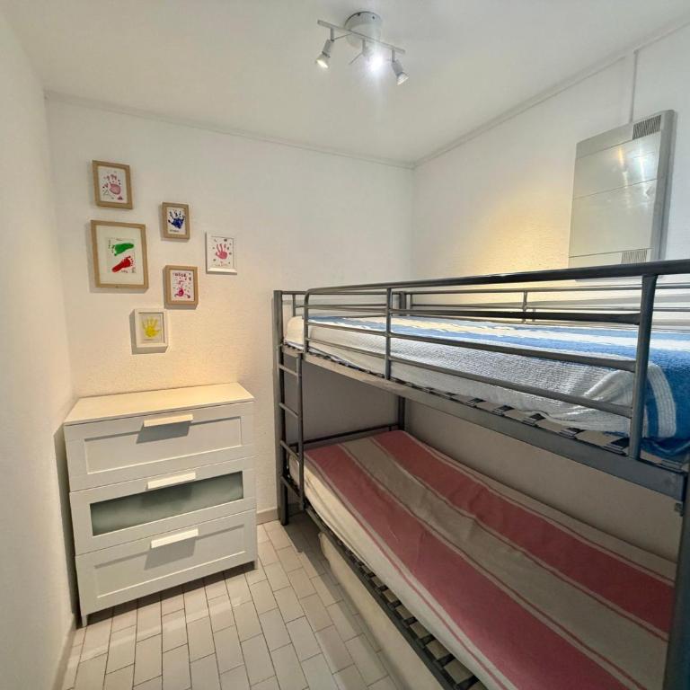 Appartement avec clim près des plages - 5 pers. - FR-1-716-96 - Appartement - 5