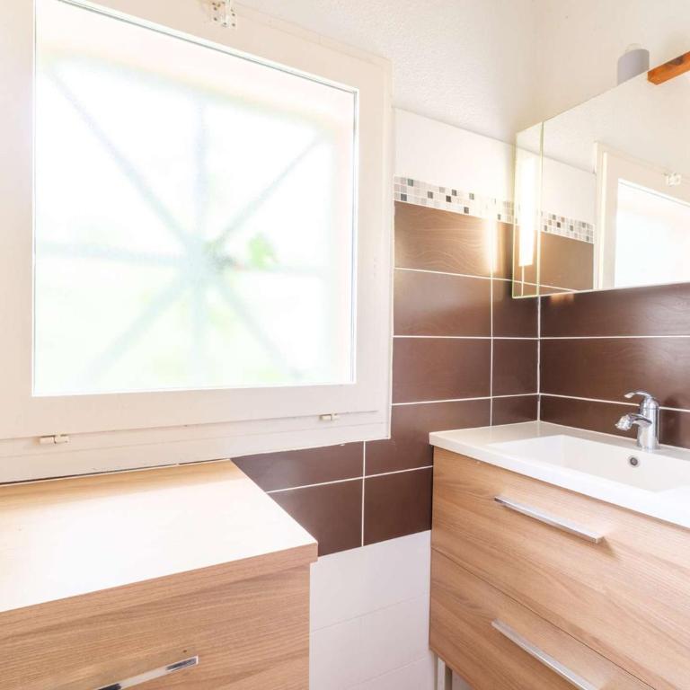 Duplex charmant près du lac - 6 pers. - FR-1-877-57 - Maison de Vacances - 12