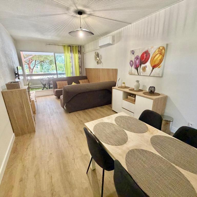 Studio clim au centre-ville - 4 pers. - FR-1-716-97 - Studio - 2