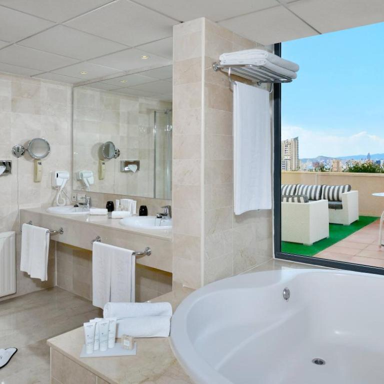 Meliá Benidorm - Suite Junior The Level con acceso al salón executive - 4