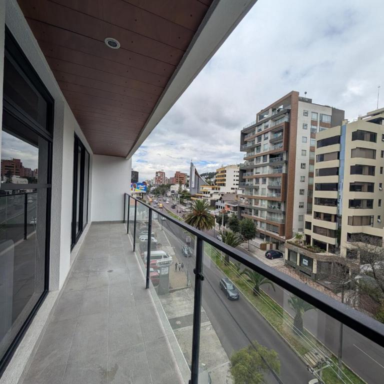 Modern apartment with pool at Recoleta Tower Quito - Apartamento de 3 dormitorios - 27