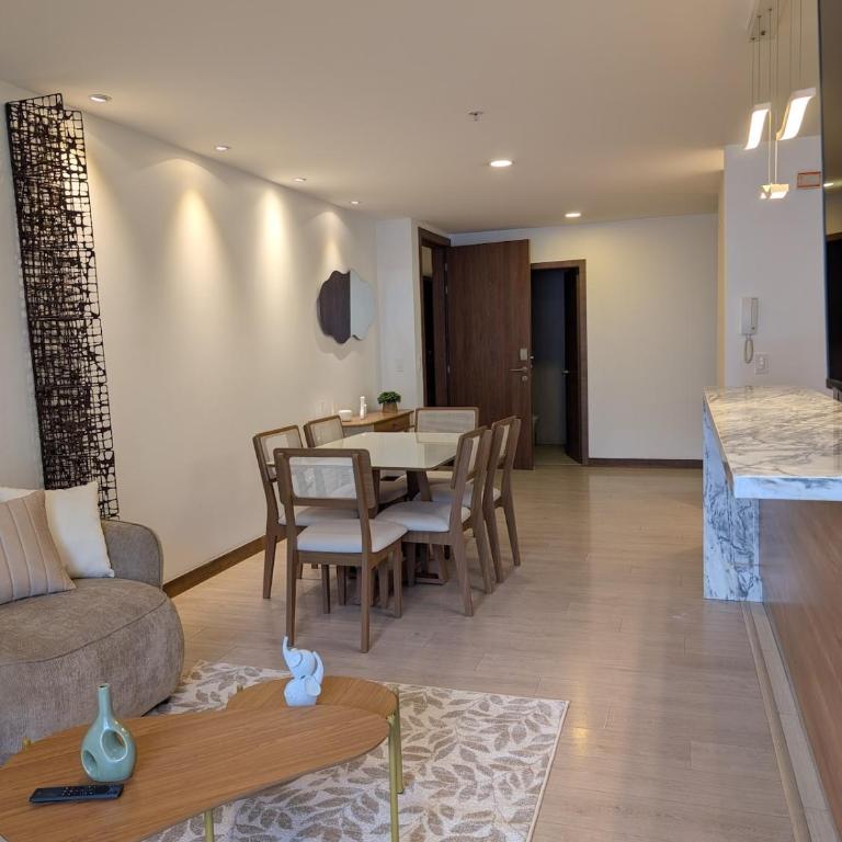 Modern apartment with pool at Recoleta Tower Quito - Apartamento de 3 dormitorios - 38