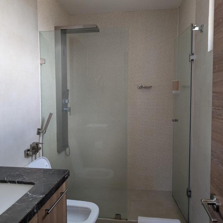 Modern apartment with pool at Recoleta Tower Quito - Apartamento de 3 dormitorios - 39